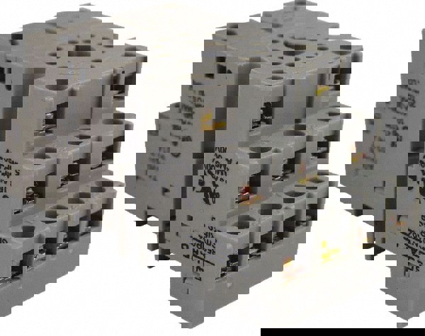 11 Pins, 300 VAC, 10 Amp (CSA) and 16 Amp (UL), Square Relay Socket