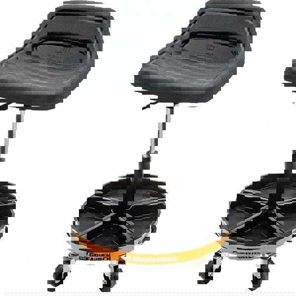 Tractor Seat: Rubber