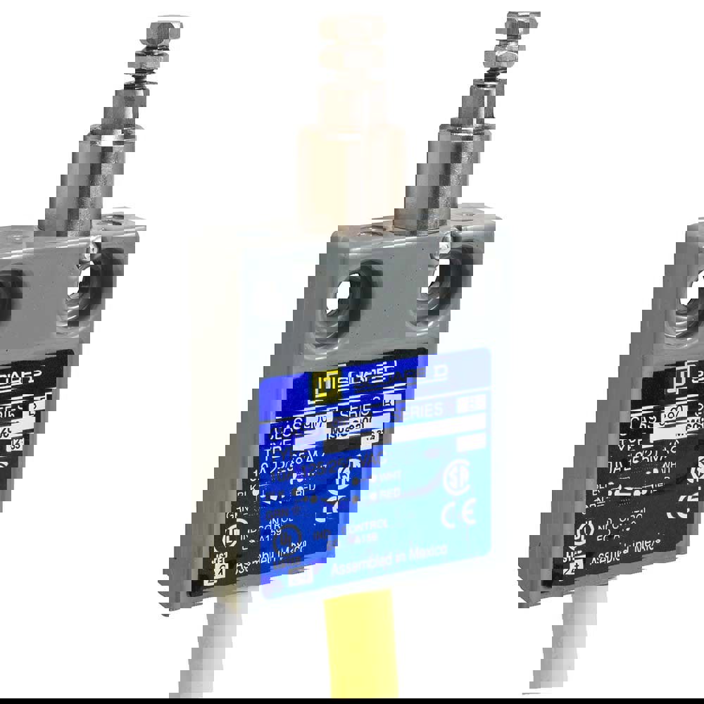 General Purpose Limit Switch: SPDT, NC, Plunger, Top