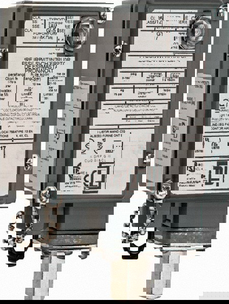 4, 13 and 4X NEMA Rated, SPDT-DB, 3 to 150 psig, Electromechanical Pressure and Level Switch