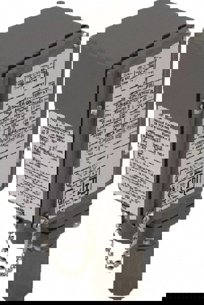 4, 13 and 4X NEMA Rated, SPDT-DB, 90 to 2,900 psig, Electromechanical Pressure and Level Switch