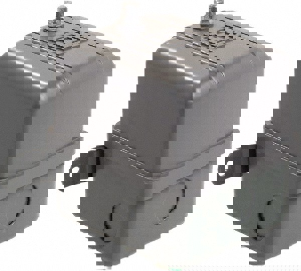 1 NEMA Rated, DPST, 80 to 100 psig, Vacuum Switch Pressure and Level Switch