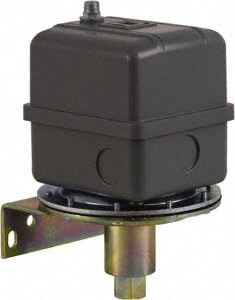 1 NEMA Rated, DPST, 3 inHg to 8 inHg, Vacuum Switch Pressure and Level Switch