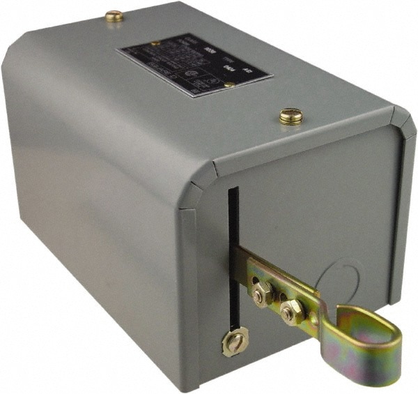 1 NEMA Rated, DPST-DB, Float Switch Pressure and Level Switch