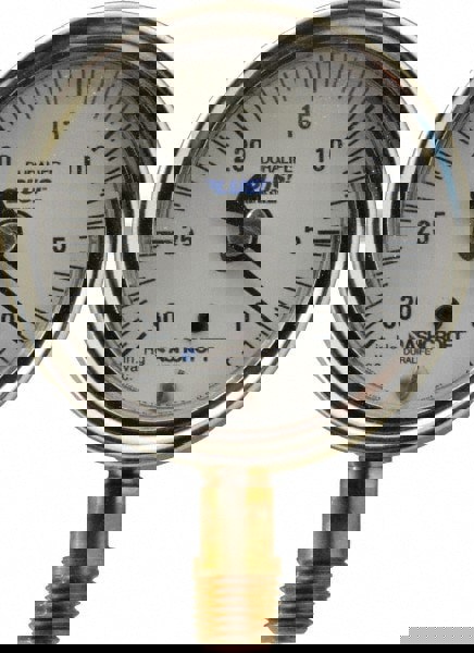 Pressure Gauge: 2-1/2