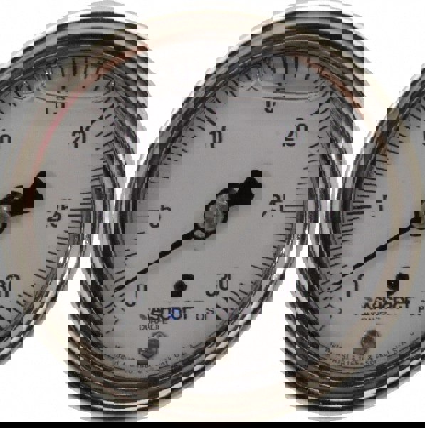 Pressure Gauge: 2-1/2