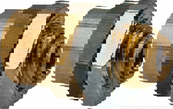 Push-To-Connect Tube to Female & Tube to Female NPT Tube Fitting: Female Bulkhead, 1/4