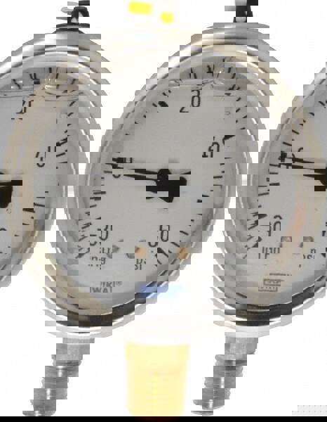 Pressure Gauge: 2-1/2