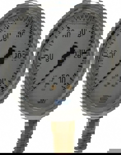 Pressure Gauge: 2-1/2