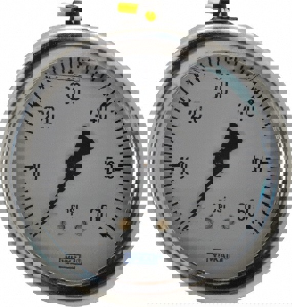 Pressure Gauge: 2-1/2