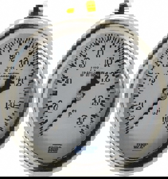 Pressure Gauge: 2-1/2