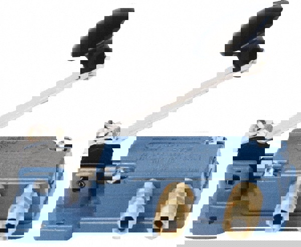 Vise Jaw Accessory: Air Valve