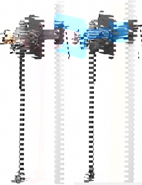 50 to 80 psi Air Pressure, 5 Gallon Mixing Capacity, 1/4 to 1/2 hp, Pipe Clamp, Air Powered Mixer