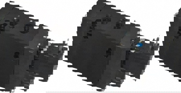 Stacking Solenoid Valve: Single Solenoid, 4-Way, 2 Position, Air Return