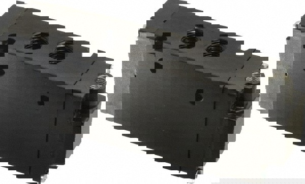 Stacking Solenoid Valve: Single Air Pilot, 4-Way, 2 Position, Spring Return