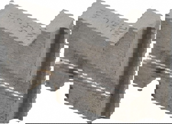 Thread Chaser: #2-56 UNC, 10 ° Hook Angle, Projection, Right Hand