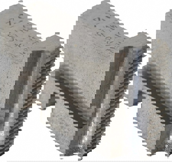 Thread Chaser: 5/16-24 UNF, 15 ° Hook Angle, Projection, Right Hand