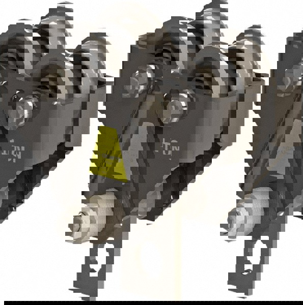 Cutting, Drilling, Grinding, Sawing, Tapping & Turning Fluid: 5 gal Pail