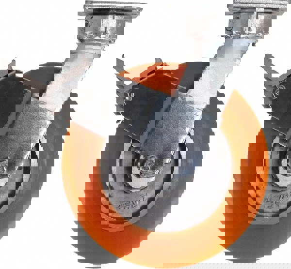 Swivel Top Plate Caster: Polyurethane, 8