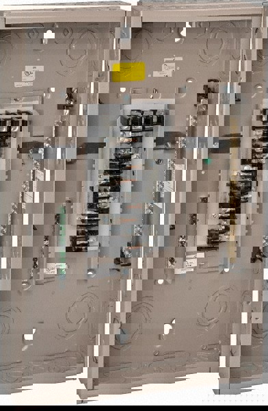 18 Circuits, 208/120 VAC, 125 Amp Main, 6-2/0 AWG, Indoor Main Lug Load Center