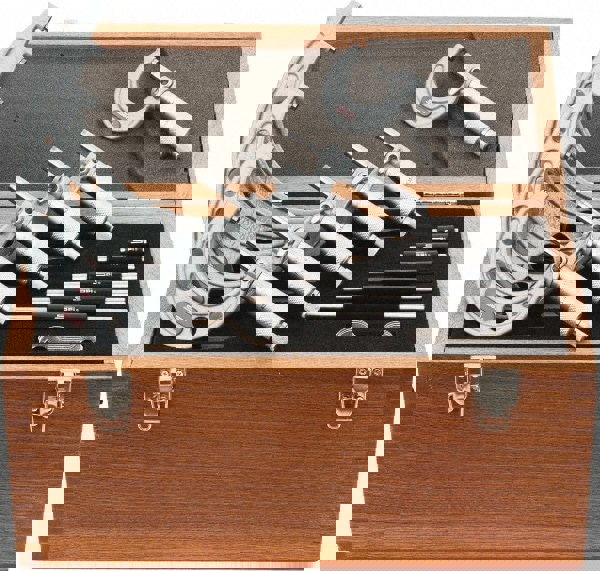 Mechanical Outside Micrometer Set: 6 Pc, 0 to 6