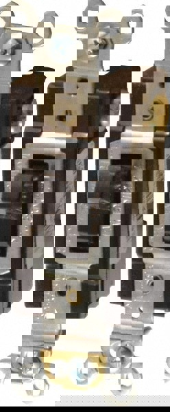 3 Pole, 120 to 277 VAC, 15 Amp, Commercial Grade Toggle Three Way Switch