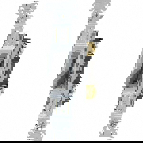 Toggle Switches; Switch Type: Medium Duty ; Switch Sequence: Off-On ; Contact Form: SPDT ; Actuator Type: Toggle ; Terminal Type: Screw ; Maximum Amperage at 125 Volts: 20