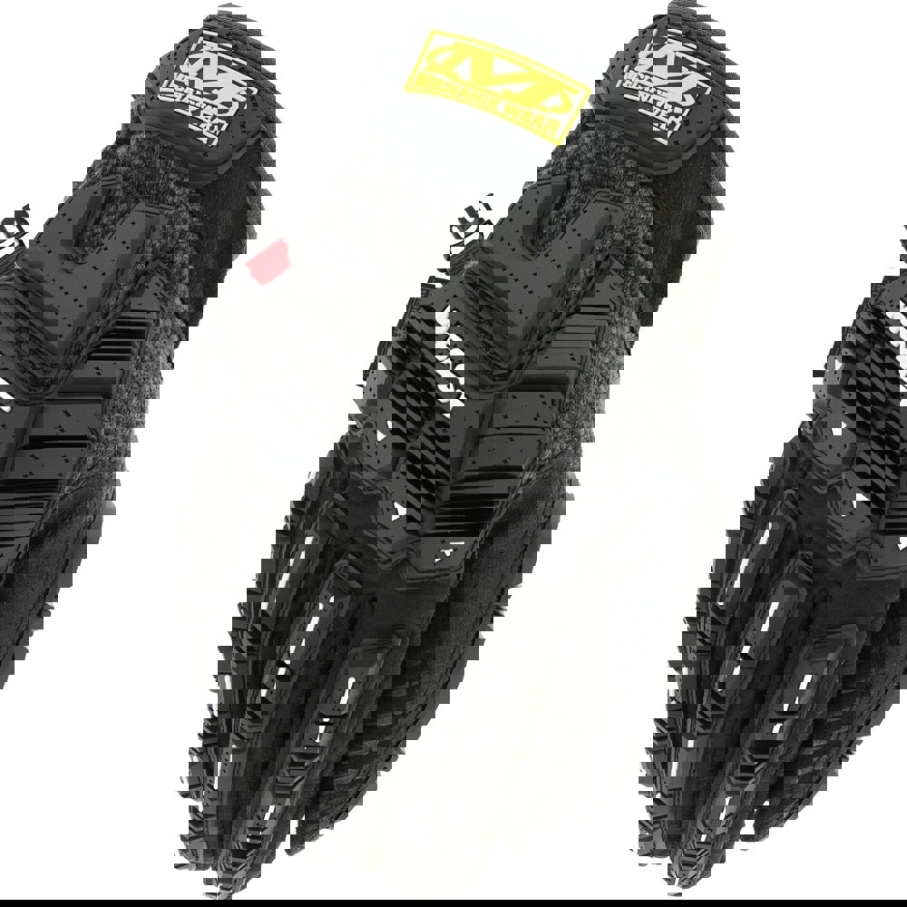 General Purpose Work Gloves: Medium, Thermoplastic Elastomer, C40 3M Thinsulate & Armortex