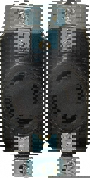 480 VAC, 30 Amp, L16-30P NEMA, Self Grounding Receptacle