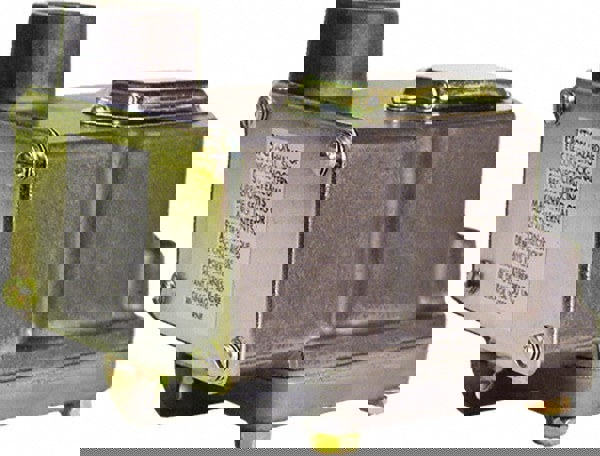 Diaphragm Pressure Switch: 1/4