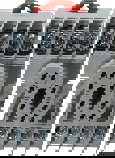 8 Pins, 250 VAC/VDC, 10 and 15 Amp, Octal Relay Socket