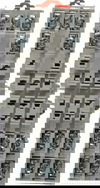 11 Pins, 300 VAC, 15 Amp, Square Relay Socket