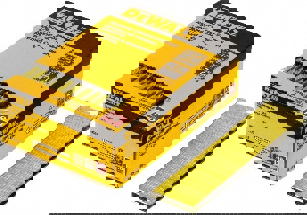 Construction Staple: 1-1/4