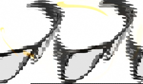 Safety Glass: Scratch-Resistant, Clear Lenses, Full-Framed, UV Protection