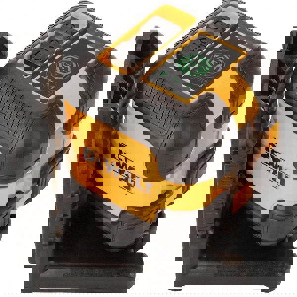 Cross Line Level: 2 Beams, Green Beam