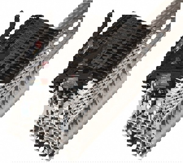 300 Volt (IEC), 300 Volt (UL), 6.3 (IEC) Amp, 6.3 (UL) Amp, DIN Rail Mount, Fused Terminal Block