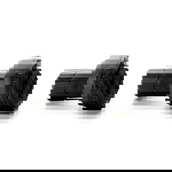 Push-To-Connect Tube Fitting: Plug-In Re