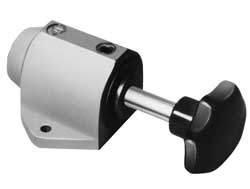 9,000 N Capacity, M8 Plunger, 16mm Plunger Diam, Foot Mt, Two Hand, Hand Lever Actuation, Variable Stroke Straight Line Action Clamp