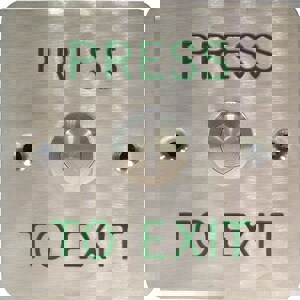 PB22 PUSH BUTTON W86MM GREEN