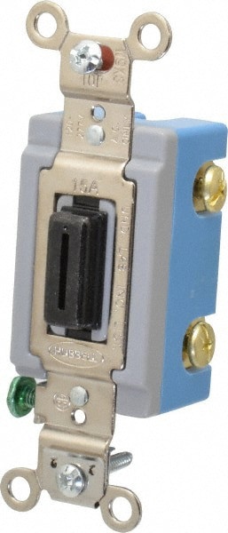 1 Pole, 120 to 277 VAC, 15 Amp, Industrial Grade Key Lock Wall Switch
