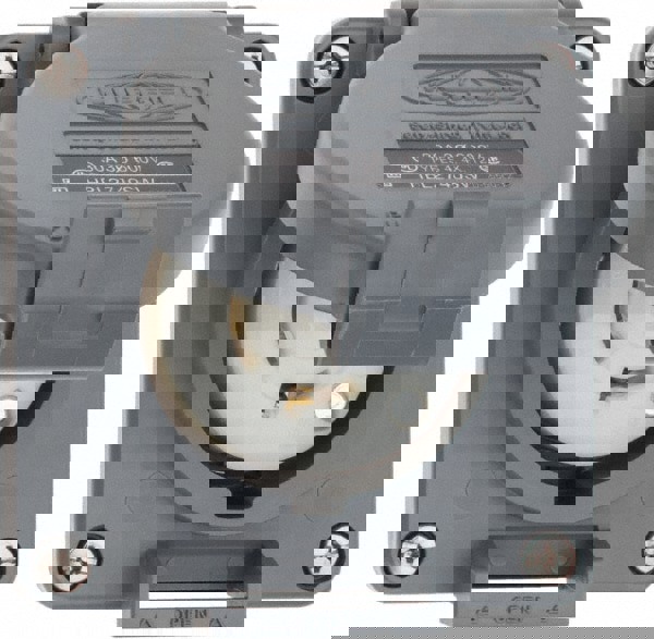 600 VAC, 30 Amp, L17-30R NEMA, Self Grounding Receptacle