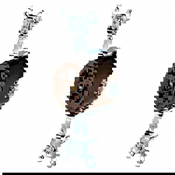 Straight Blade Single Receptacle: NEMA 5-15R, 15 Amps, Self-Grounding
