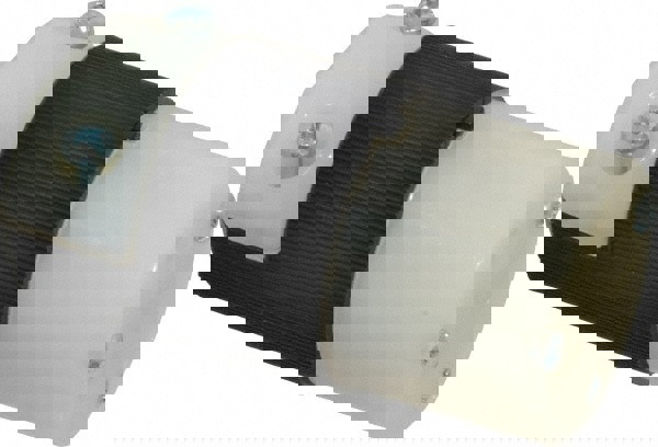 Straight Blade Connector: 6-15R, 250VAC, Black & White