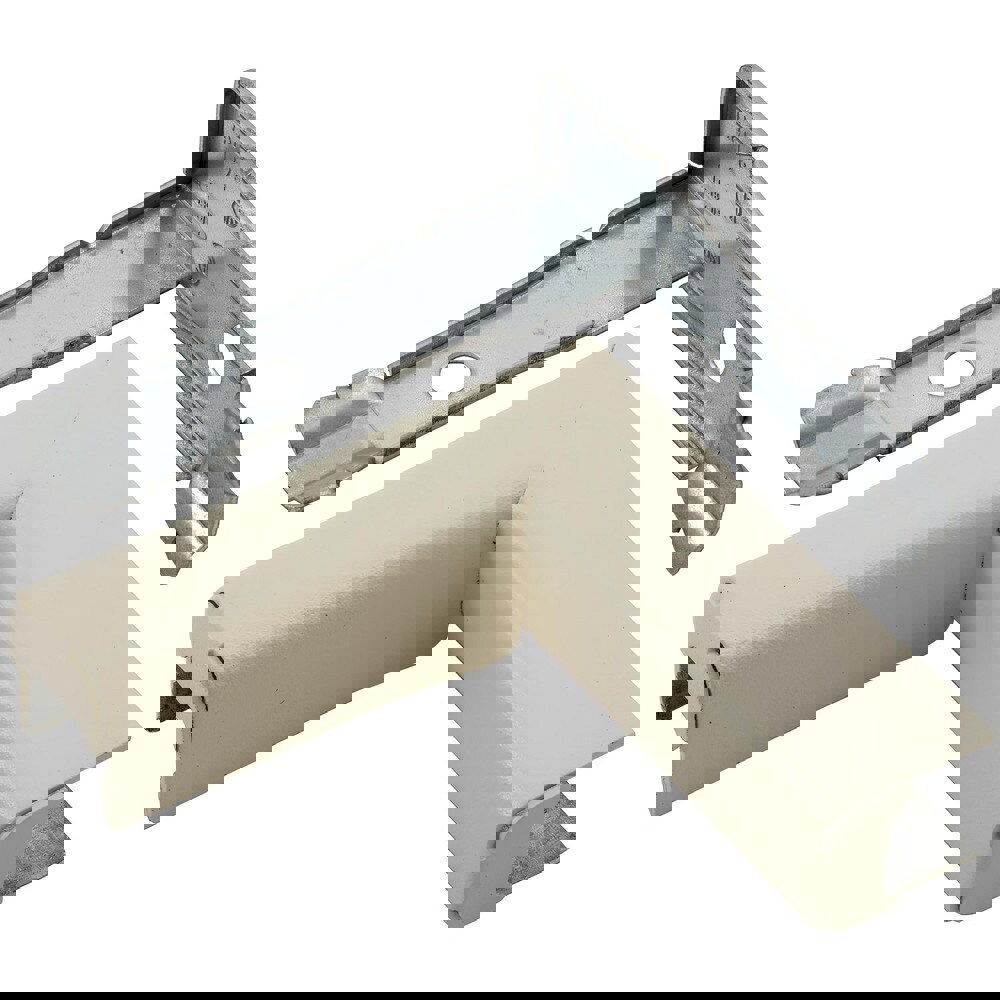 Raceway Fittings & Accessories; Product Type: Twisted Elbow ; Overall Length: 6.50 ; Color: Ivory ; Overall Width: 4 ; Overall Height: 0.9in ; Material: Steel