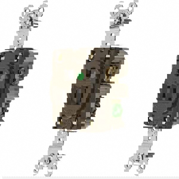 Straight Blade Single Receptacle: NEMA 5-15R, 15 Amps, Grounded