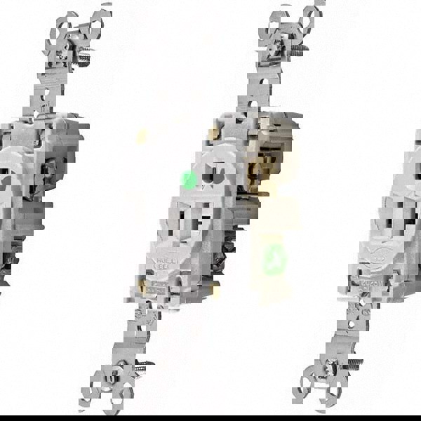 Straight Blade Single Receptacle: NEMA 5-20R, 20 Amps, Grounded