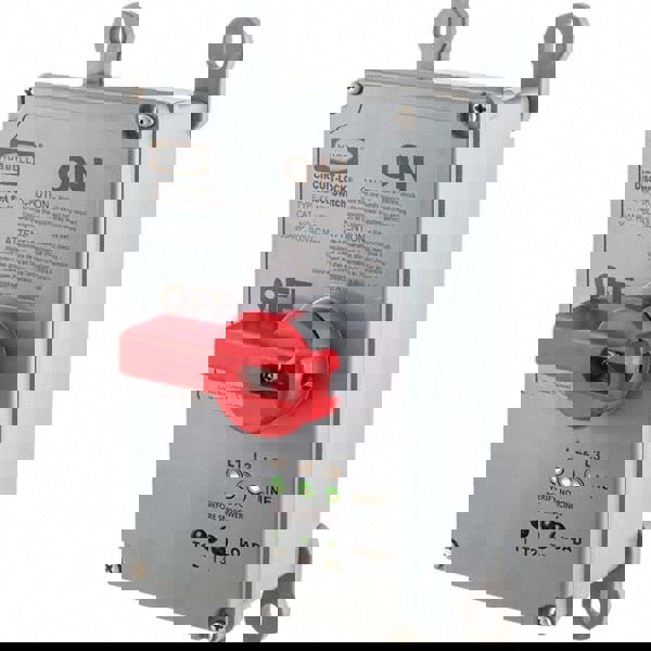 Cam & Disconnect Switch: Enclosed, 30 Amp, 600VAC, 3 Phase