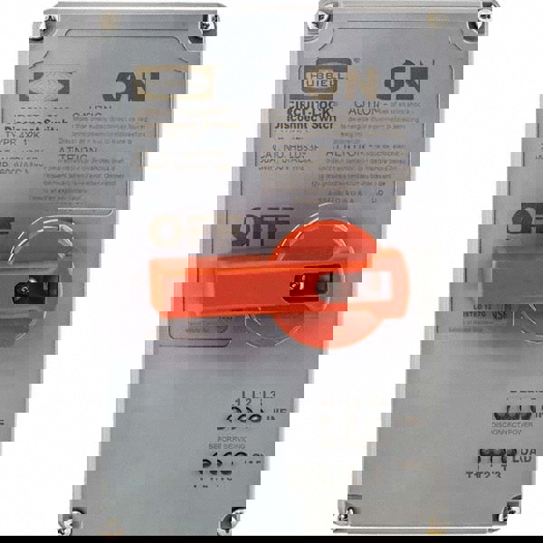 Cam & Disconnect Switch: Enclosed, 30 Amp, 600VAC, 1 Phase