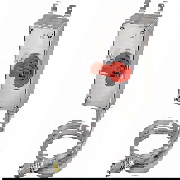 Cam & Disconnect Switch: Enclosed, 30 Amp, 600VAC, 3 Phase