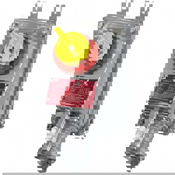 Pin & Sleeve Receptacles; Pin Configuration: 4; 4 ; Amperage: 30A ; Voltage: 600V ac ; Hub Size: 1in ; Number Of Phases: 3; 3 ; Number Of Wires: 4; 4